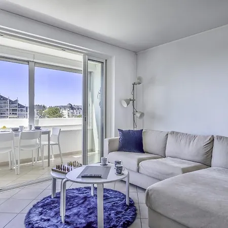 à 4 Ou 6 Avec Vue Sur La Marina
